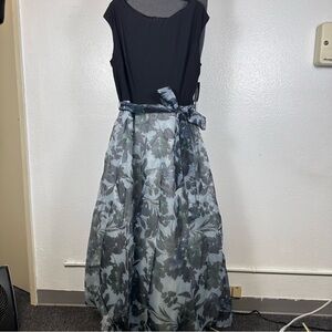 SLNY | Black and Multicolor Dress